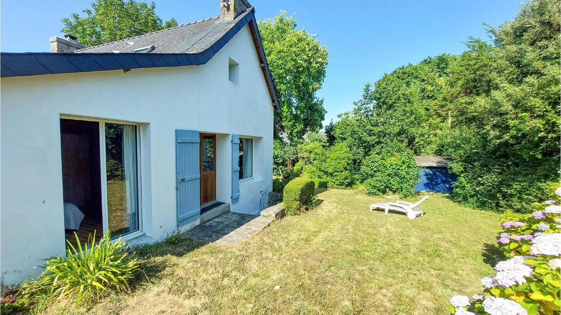 4 Bedroom Beautiful Home In Nevez